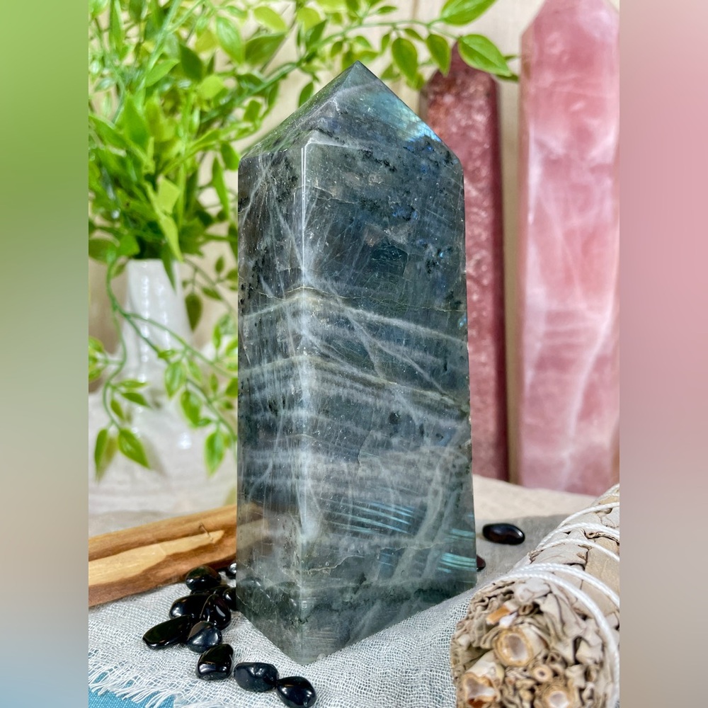 2359 Labradorite Crystal Tower with Electric Blue Flash - Picture 10 of 16